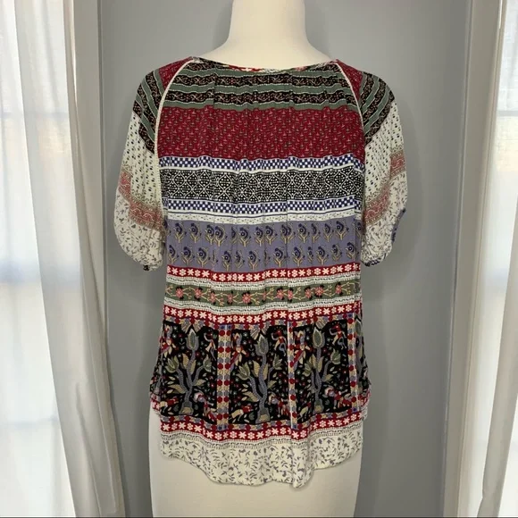 Forever 21 Blouse - Picture 2 of 4